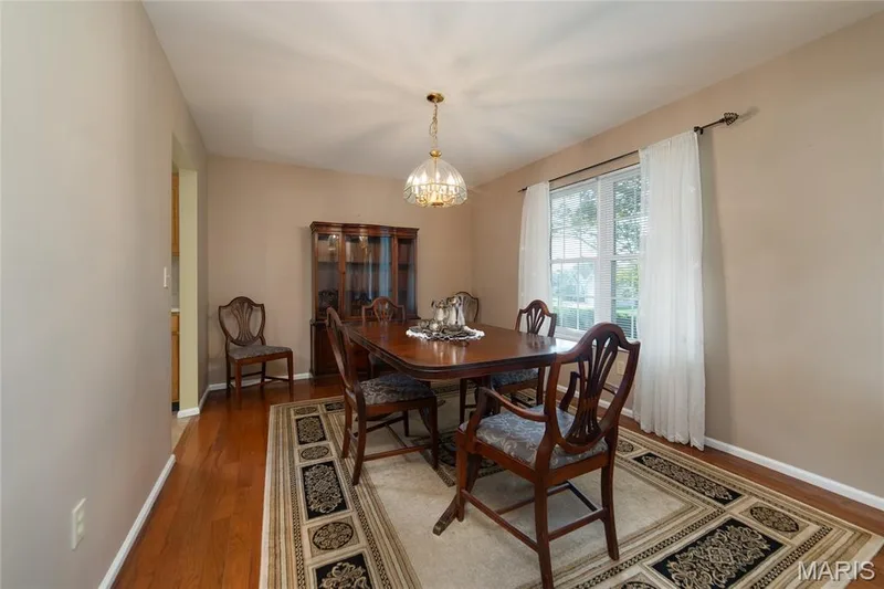 2296 Delaware Drive, St Charles, MO 63303 — listing photo 6 of 32