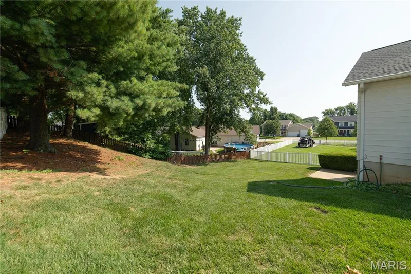 2296 Delaware Drive, St Charles, MO 63303 — listing photo 20 of 32