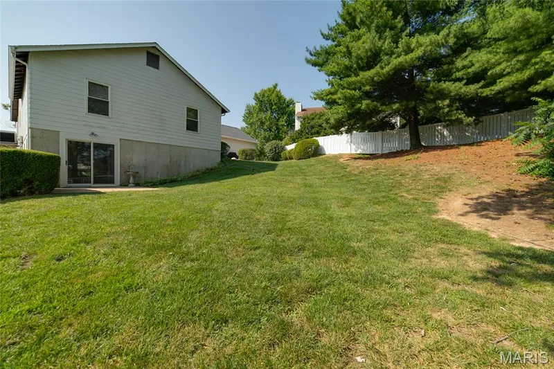 2296 Delaware Drive, St Charles, MO 63303 — listing photo 22 of 32
