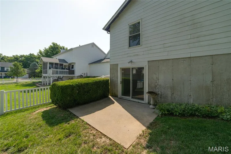 2296 Delaware Drive, St Charles, MO 63303 — listing photo 24 of 32