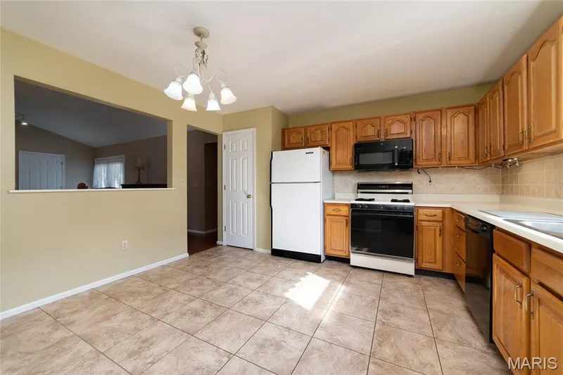 2296 Delaware Drive, St Charles, MO 63303 — listing photo 27 of 32