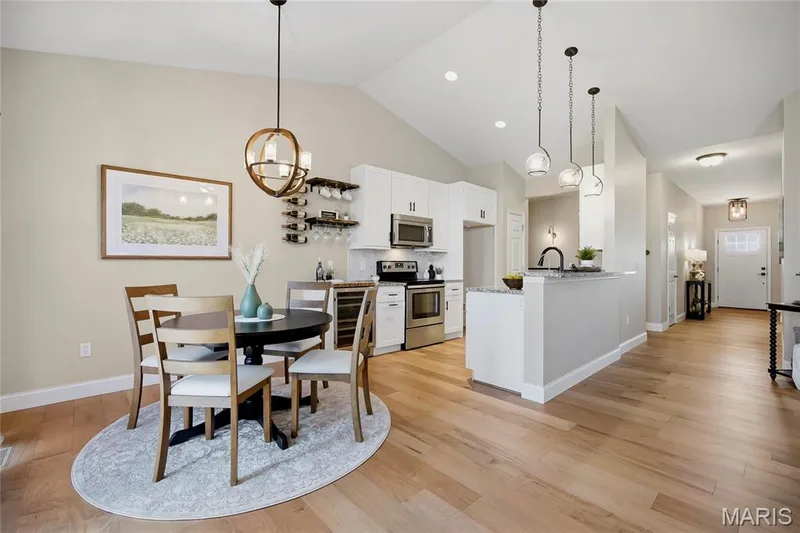 2349 Banon Drive, St Charles, MO 63301 — listing photo 6 of 33