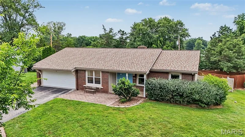 50 White Plains Drive, Chesterfield, MO 63017 — listing photo 2 of 34