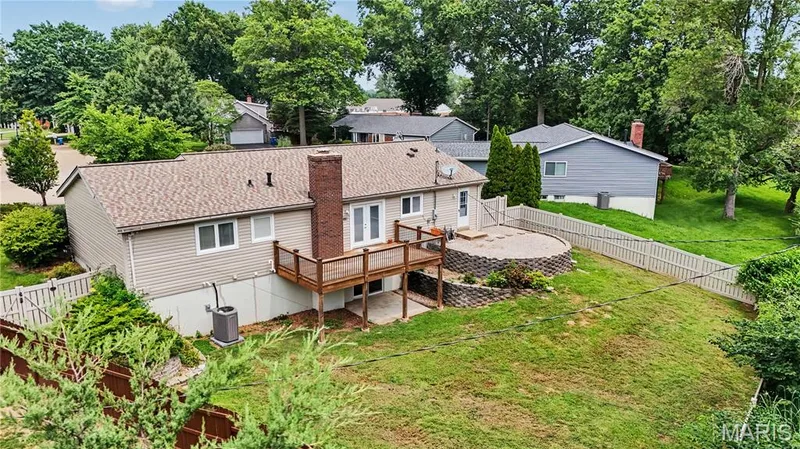 50 White Plains Drive, Chesterfield, MO 63017 — listing photo 4 of 34