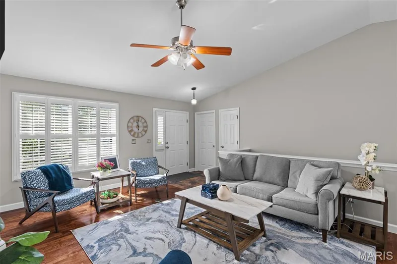 59 E Homefield Point Ct, O'Fallon, MO 63366 — listing photo 5 of 33