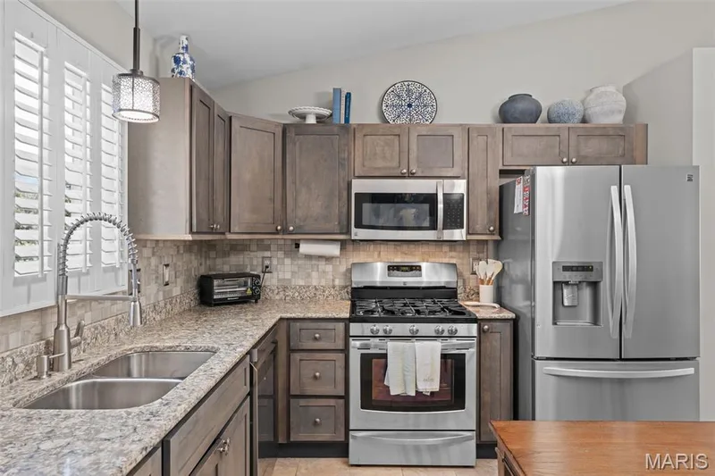 59 E Homefield Point Ct, O'Fallon, MO 63366 — listing photo 11 of 33