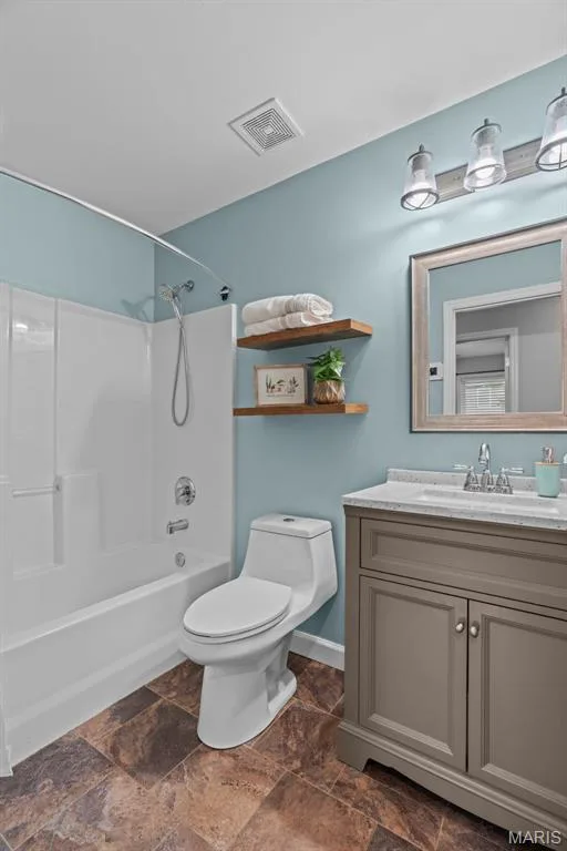 Bathroom 2 — 59 E Homefield Point Ct, O'Fallon, MO 63366