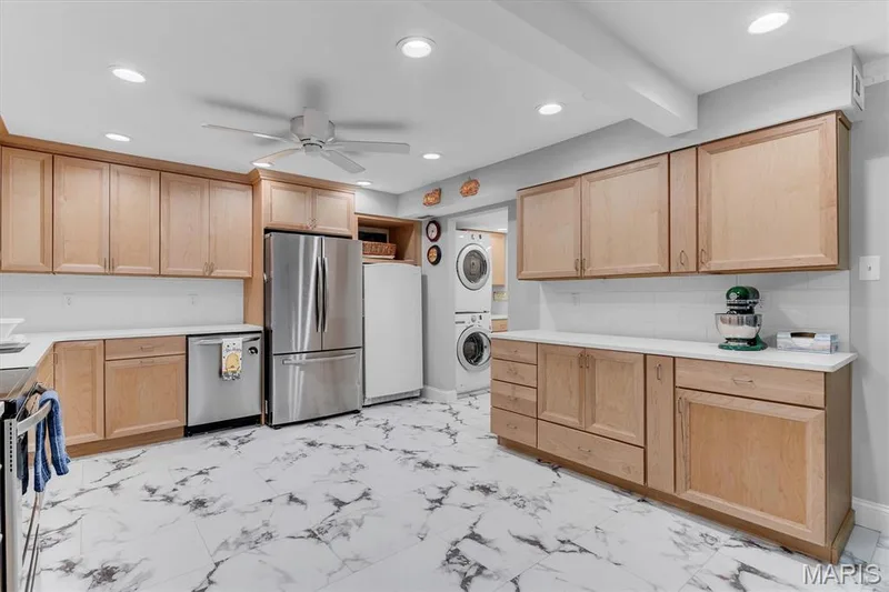 15046 Claymoor Court #2, Chesterfield, MO 63017 — listing photo 12 of 46