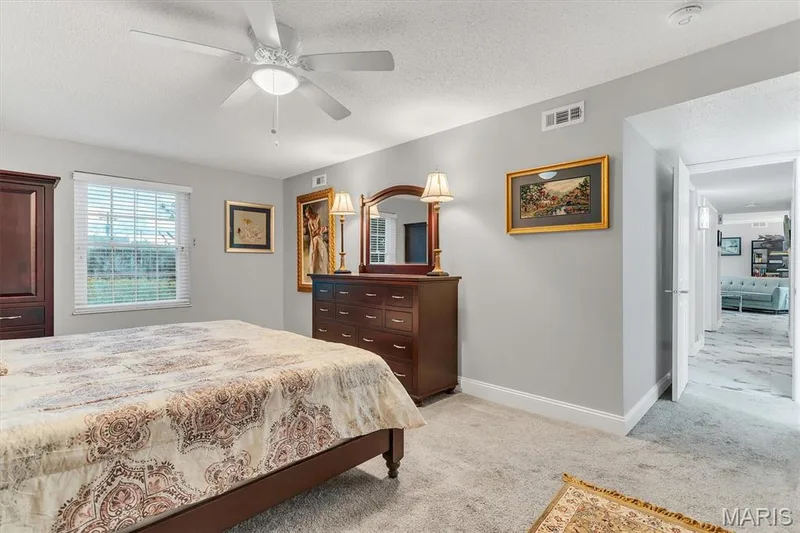 15046 Claymoor Court #2, Chesterfield, MO 63017 — listing photo 28 of 46