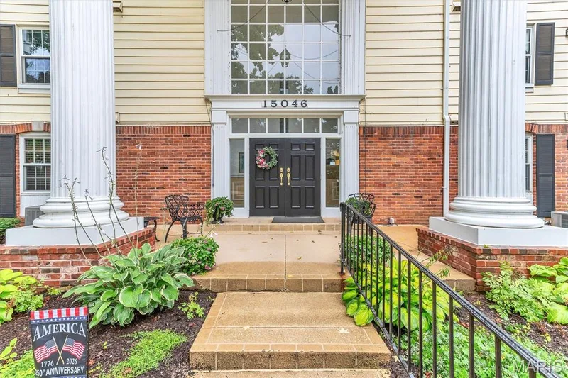 15046 Claymoor Court #2, Chesterfield, MO 63017 — listing photo 34 of 46