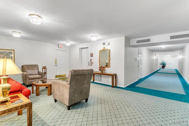 15046 Claymoor Court #2, Chesterfield, MO 63017 — listing photo 36 of 46