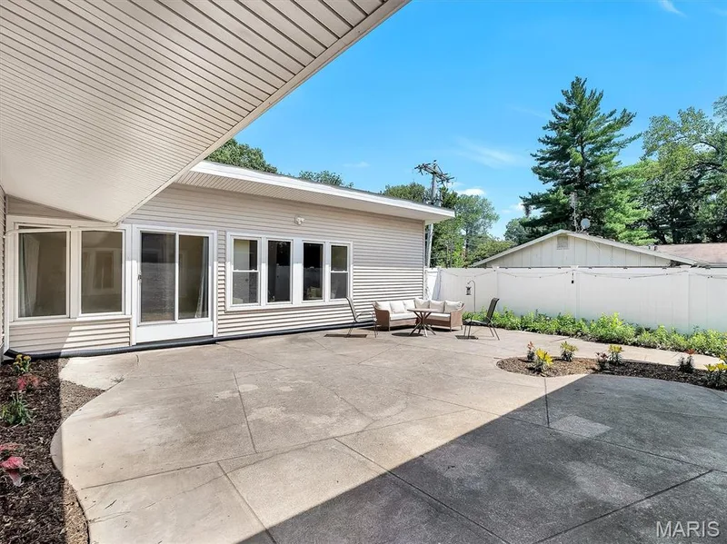 22 La Gorce Drive, Chesterfield, MO 63017 — listing photo 34 of 36