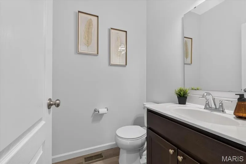 906 Memsie Park Court, O'Fallon, MO 63368 — listing photo 22 of 50