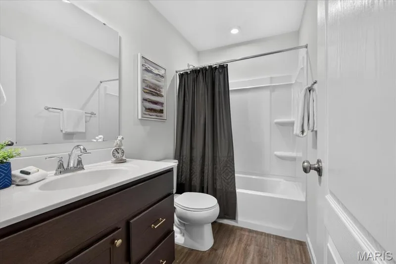 906 Memsie Park Court, O'Fallon, MO 63368 — listing photo 32 of 50