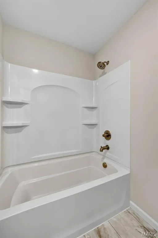 Upstairs Full Bathroom 1 — 5 Dragonstone Court, Dardenne Prairie, MO 63368