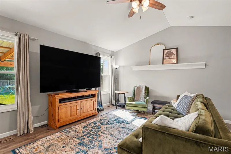 130 Stone Post Lane, Wentzville, MO 63385 — listing photo 5 of 29