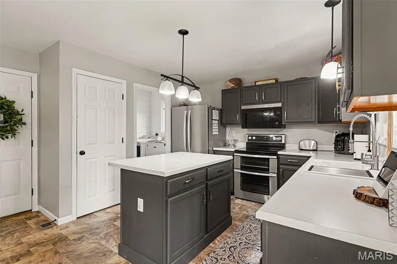 130 Stone Post Lane, Wentzville, MO 63385 — listing photo 12 of 29