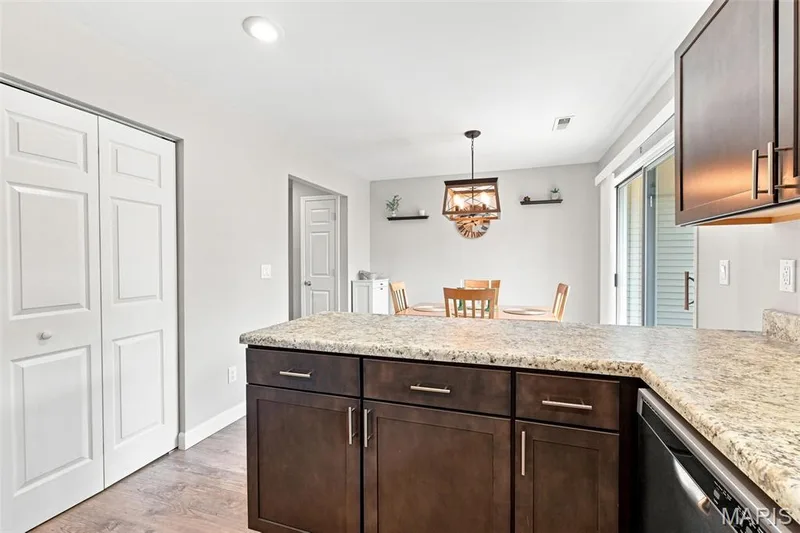 Large Pantry too! — 40 Trailside Court #2, St Peters, MO 63303