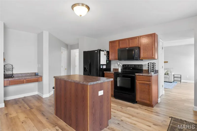 108 Wabash Spur Drive, O'Fallon, MO 63366 — listing photo 5 of 24