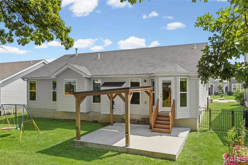811 Crestwood Court, O'Fallon, MO 63366 — listing photo 25 of 27