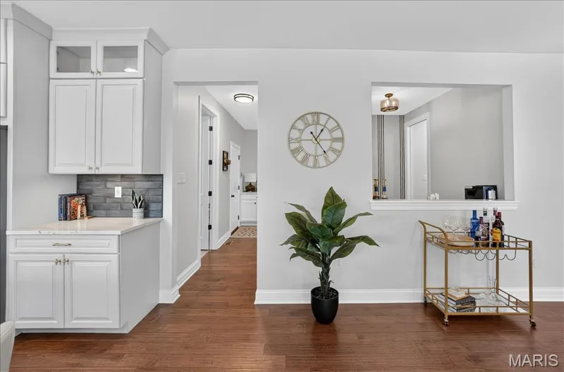 302 Oak Stand Court, Chesterfield, MO 63005 — listing photo 39 of 95