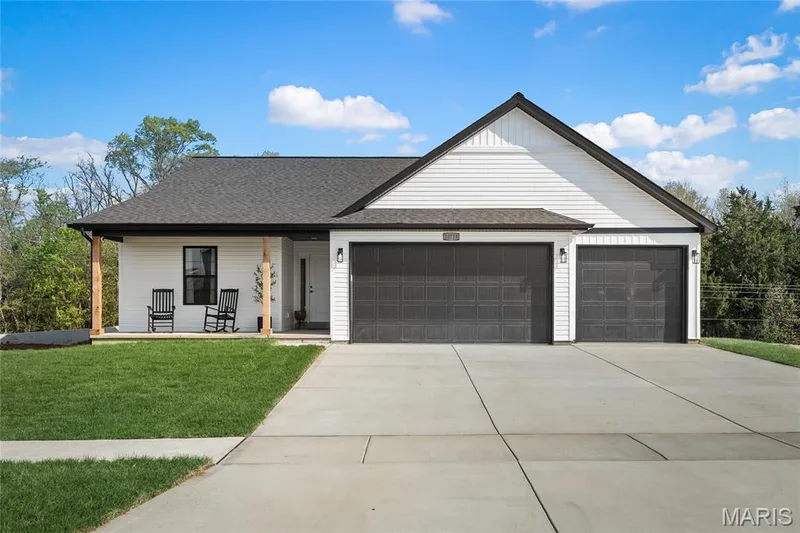 Trenton Lane #, Foristell, MO — listing photo 1