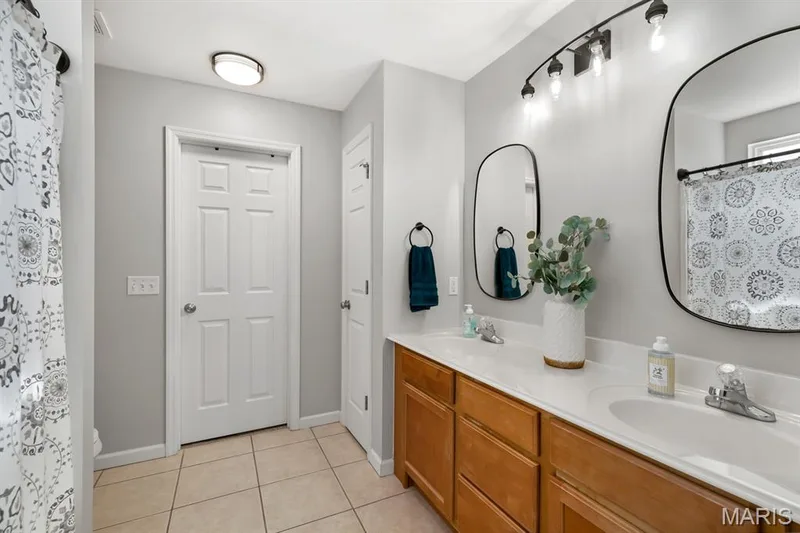 3808 Bedford Pointe Drive, Wentzville, MO 63385 — listing photo 14 of 39