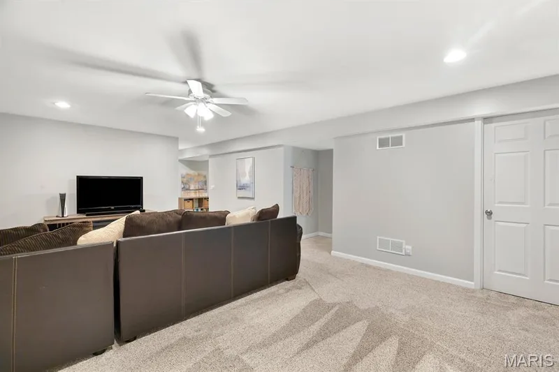 3808 Bedford Pointe Drive, Wentzville, MO 63385 — listing photo 24 of 39