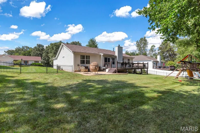 3808 Bedford Pointe Drive, Wentzville, MO 63385 — listing photo 35 of 39