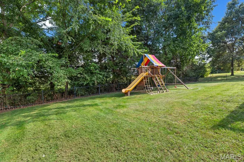 3808 Bedford Pointe Drive, Wentzville, MO 63385 — listing photo 37 of 39