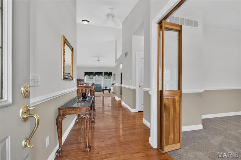 115 Long And Winding Road, St Peters, MO 63376 — listing photo 4 of 29