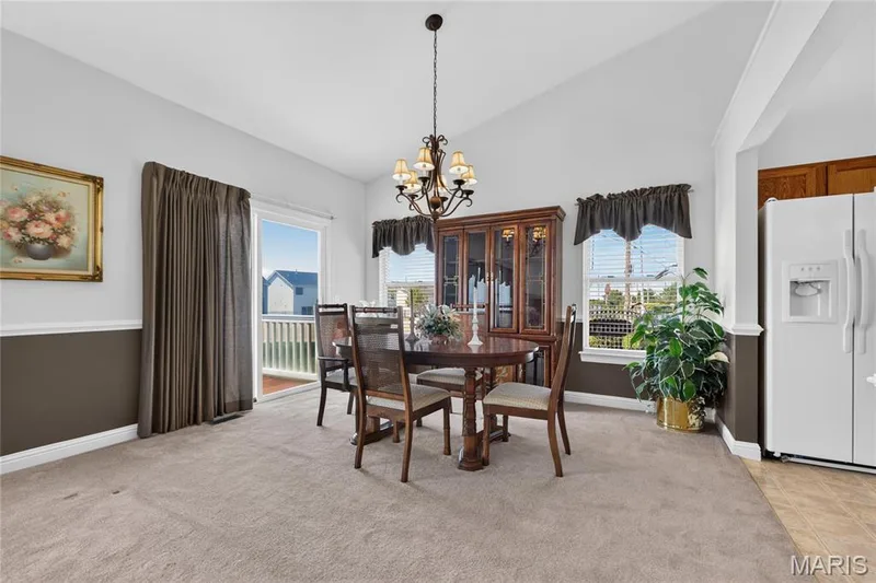 115 Long And Winding Road, St Peters, MO 63376 — listing photo 12 of 29
