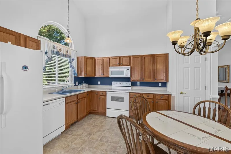 115 Long And Winding Road, St Peters, MO 63376 — listing photo 21 of 29