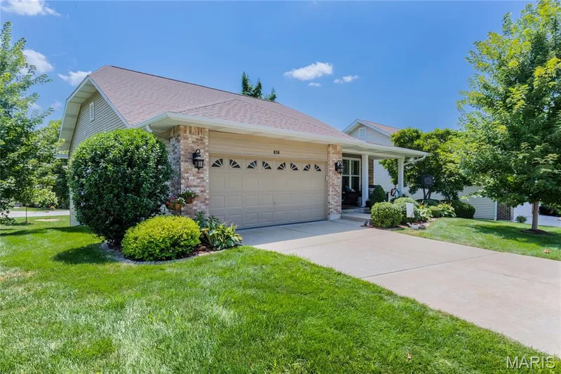 830 Harmony Terrace, Lake St. Louis, MO 63367 — listing photo 2 of 47