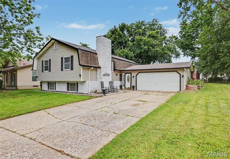 112 Sutters Mill Road, St Peters, MO 63376 — listing photo 2 of 28