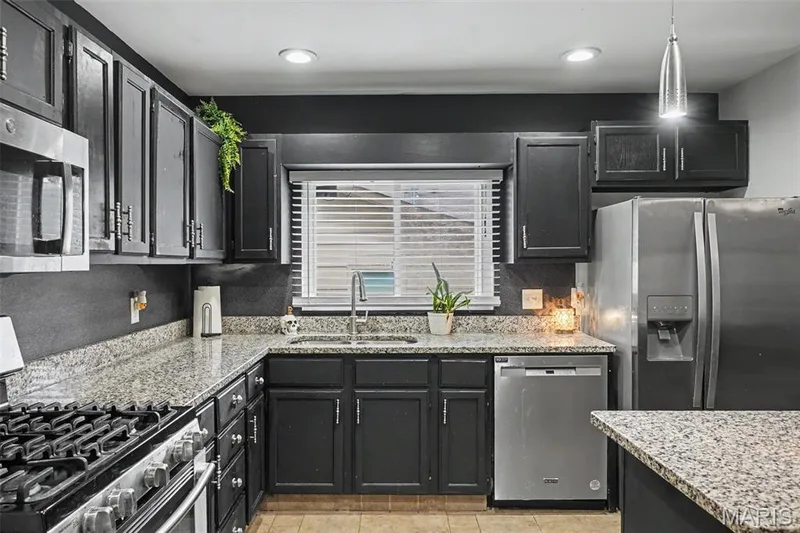112 Sutters Mill Road, St Peters, MO 63376 — listing photo 10 of 28