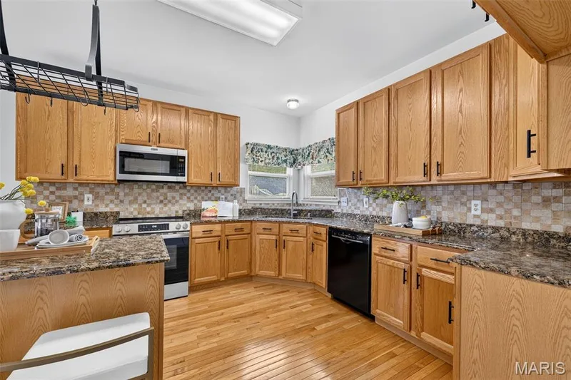 308 Copper Crest Court, St Charles, MO 63304 — listing photo 13 of 41