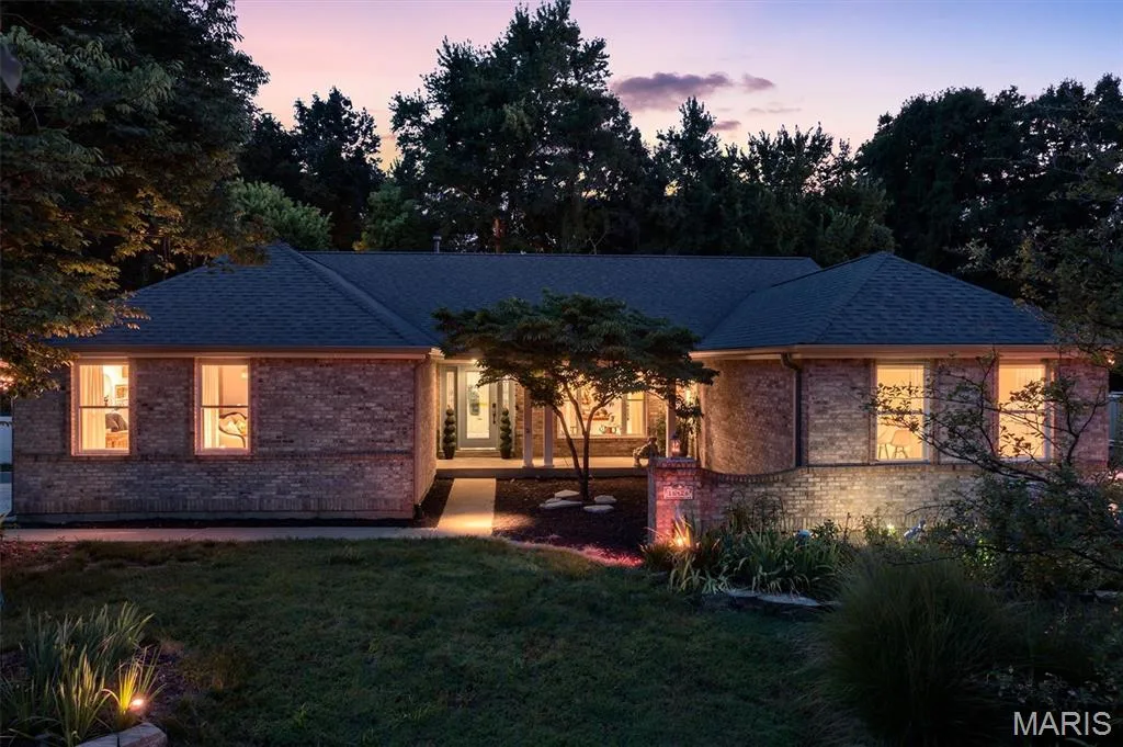 16426 Prestwick Place Lane, Wildwood, MO 63011 — listing photo 1 of 68