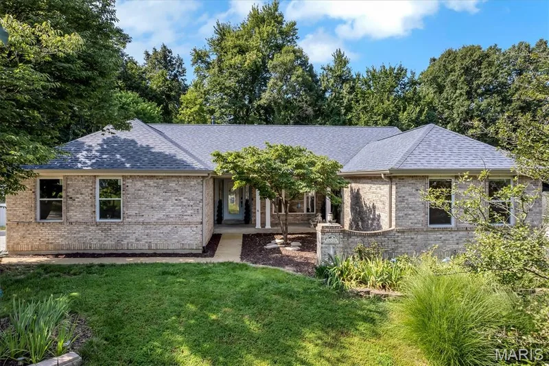 16426 Prestwick Place Lane, Wildwood, MO 63011 — listing photo 2 of 68