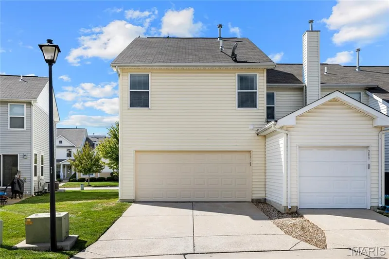 207 Countryshire Drive, O'Fallon, MO 63367 — listing photo 3 of 3