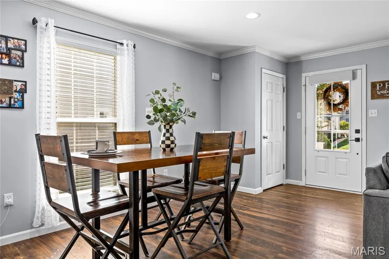 207 Countryshire Drive, O'Fallon, MO 63367 — listing photo 3 of 22