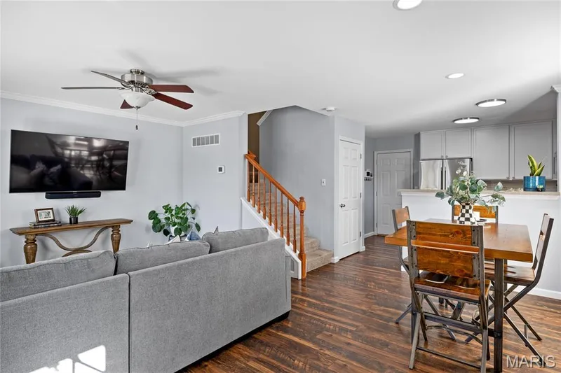 207 Countryshire Drive, O'Fallon, MO 63367 — listing photo 4 of 22