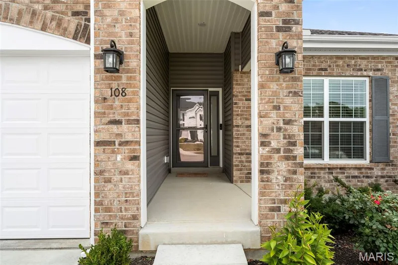 108 Prairie Wind Drive, Wentzville, MO 63385 — listing photo 3 of 57