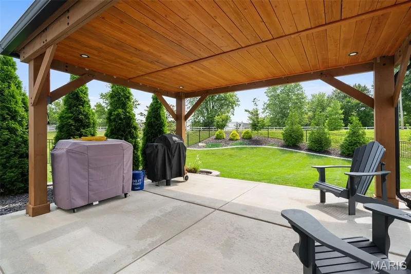 108 Prairie Wind Drive, Wentzville, MO 63385 — listing photo 14 of 57