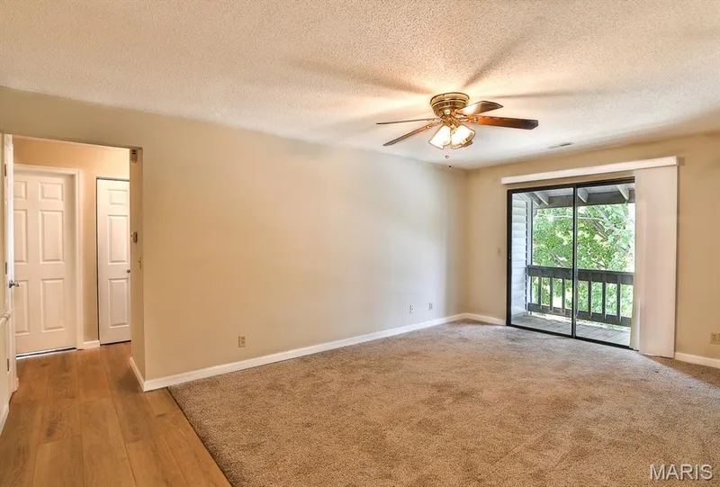 1615 Summergate Parkway #M, St Charles, MO 63303 — listing photo 5 of 26