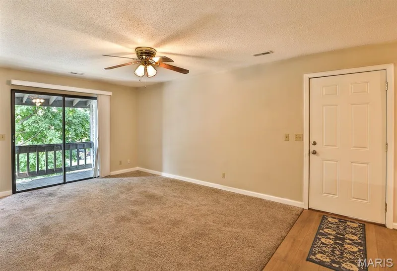 1615 Summergate Parkway #M, St Charles, MO 63303 — listing photo 7 of 26