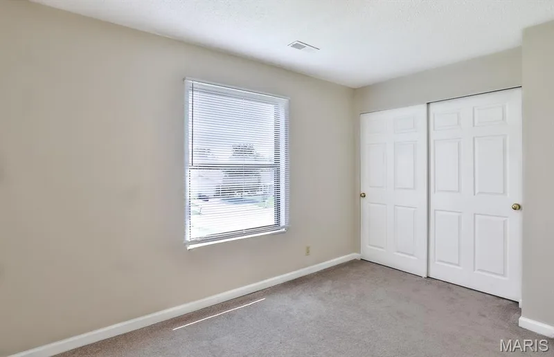 1615 Summergate Parkway #M, St Charles, MO 63303 — listing photo 17 of 26