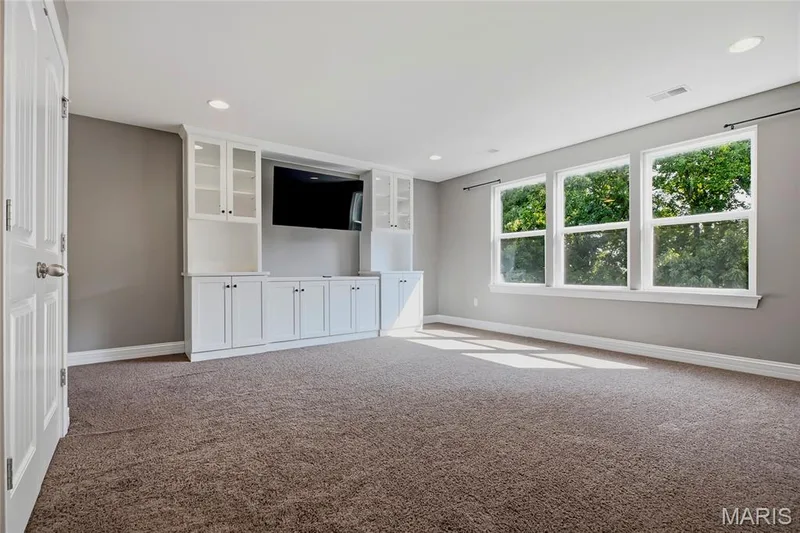 360 Willow Weald Path, Chesterfield, MO 63005 — listing photo 32 of 69