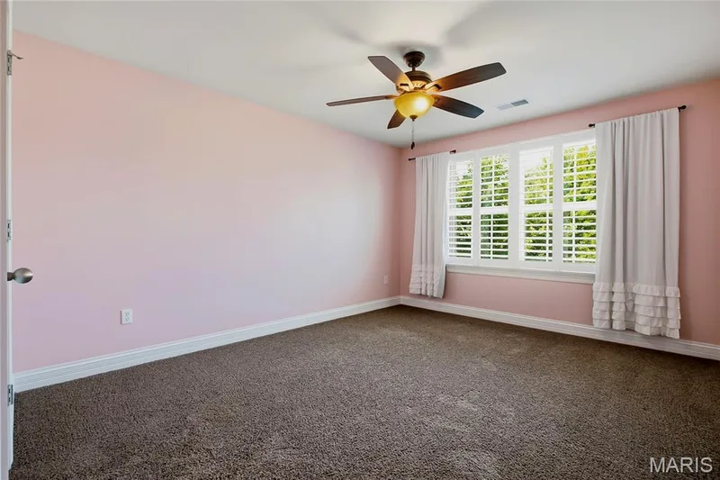 360 Willow Weald Path, Chesterfield, MO 63005 — listing photo 37 of 69