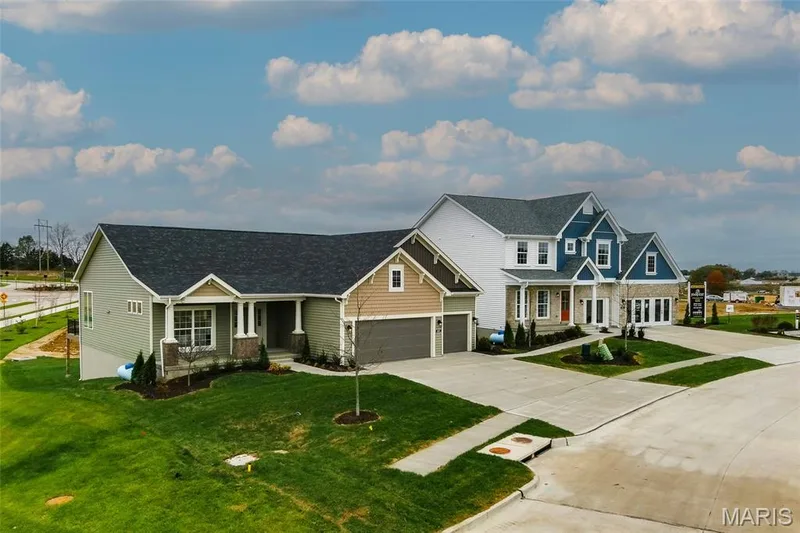 401 Farmhouse Drive, O'Fallon, MO 63385 — listing photo 2 of 21